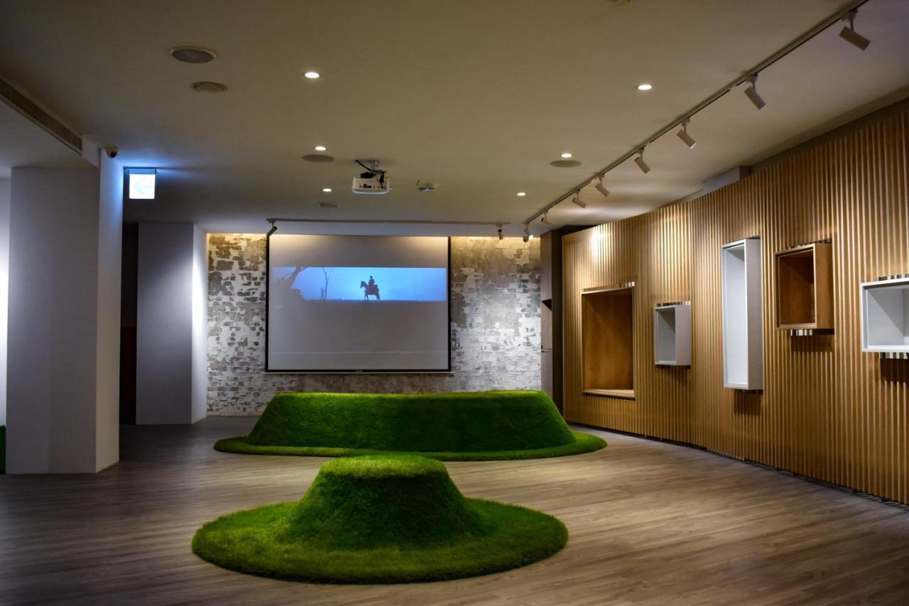 Talmud Business Hotel - Zhongshan Тайчжун Екстер'єр фото