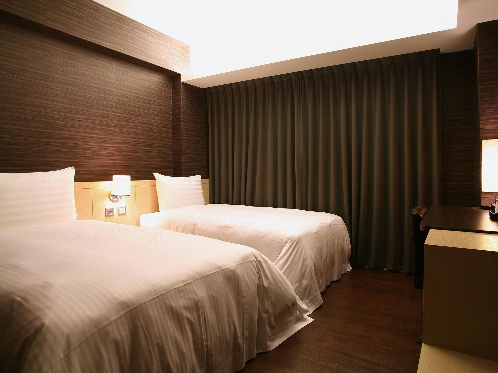 Talmud Business Hotel - Zhongshan Тайчжун Екстер'єр фото